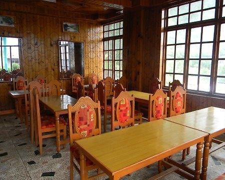 Hotel Him Parvat Manāli Exterior foto